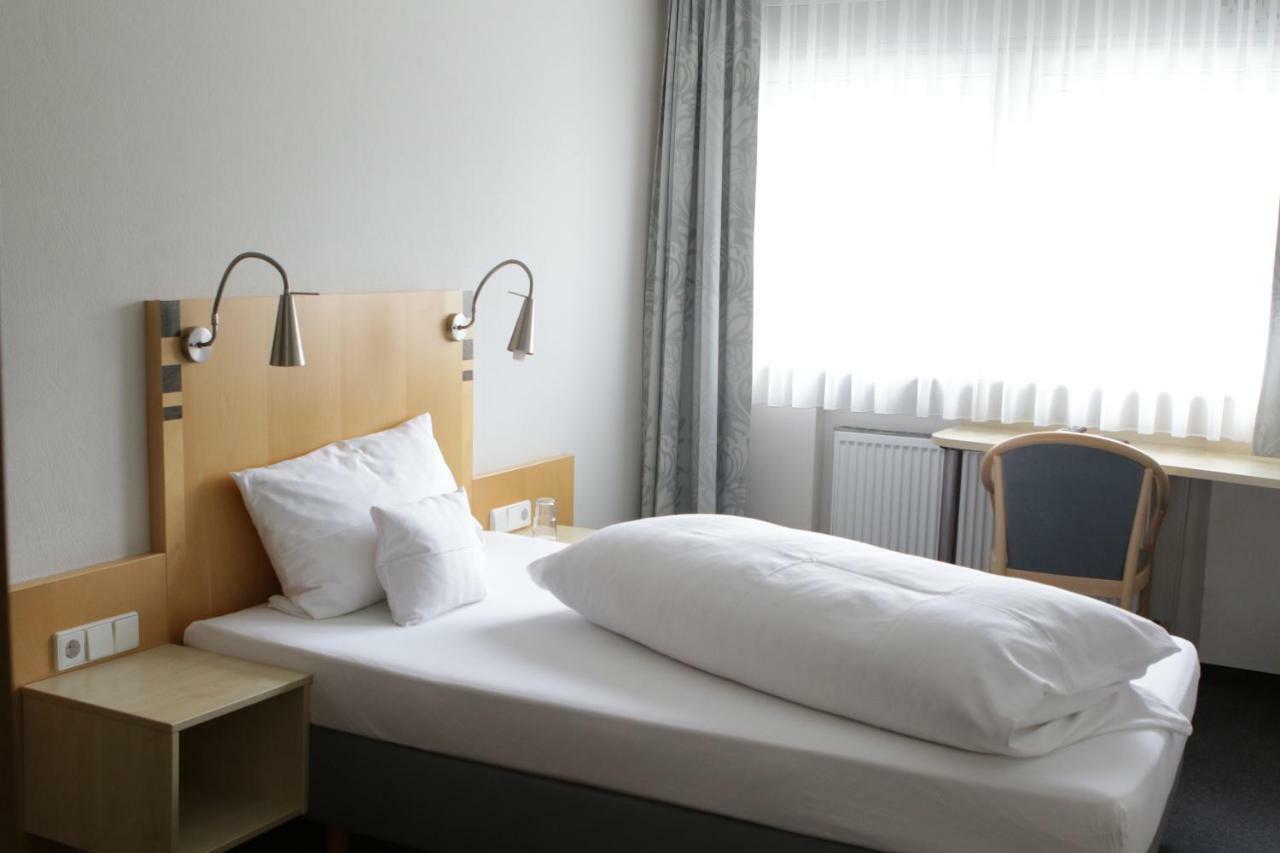 Hotel Baeren Gärtringen Exterior foto